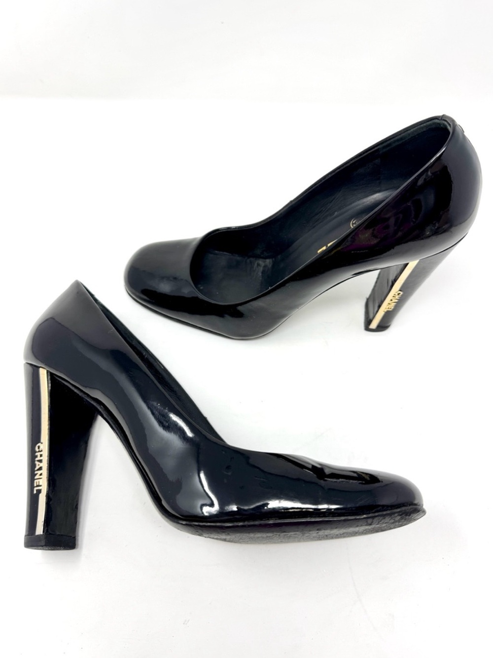 Chanel Black Patent Leather High Heel Pumps Gold Chanel on Heel Size 38